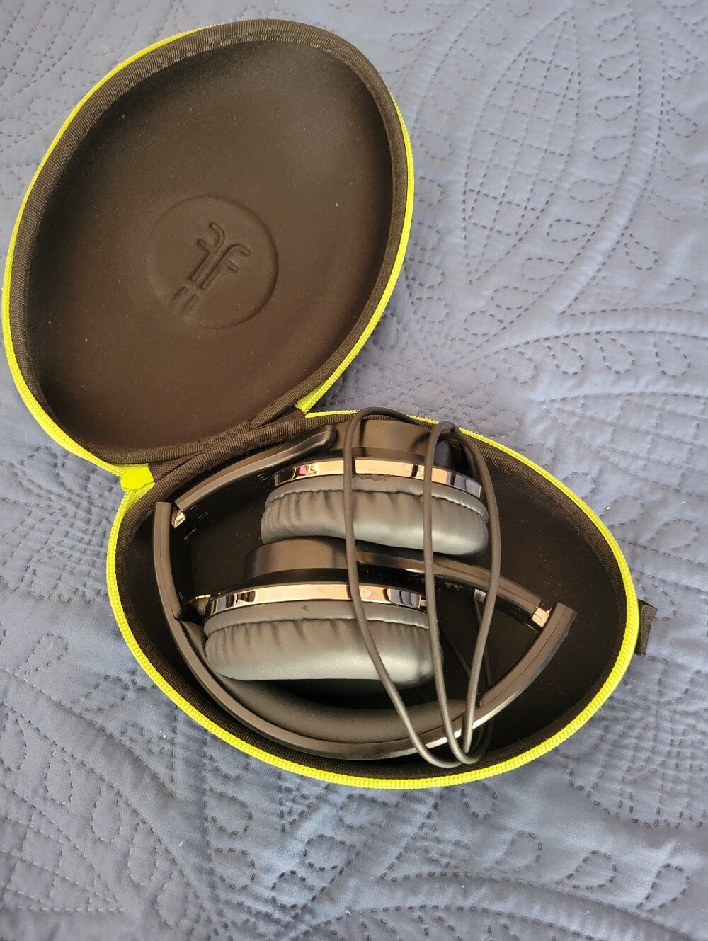 Foldable Over-Ear Headphones in Black and Yellow Carrying Case